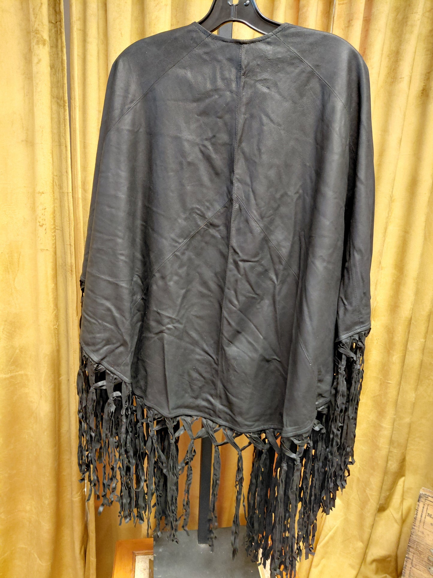 Tasha Polizzi NWT Fringed Open Front Shawl